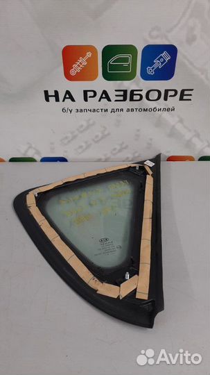 Форточка в крыло задняя левая Kia Ceed