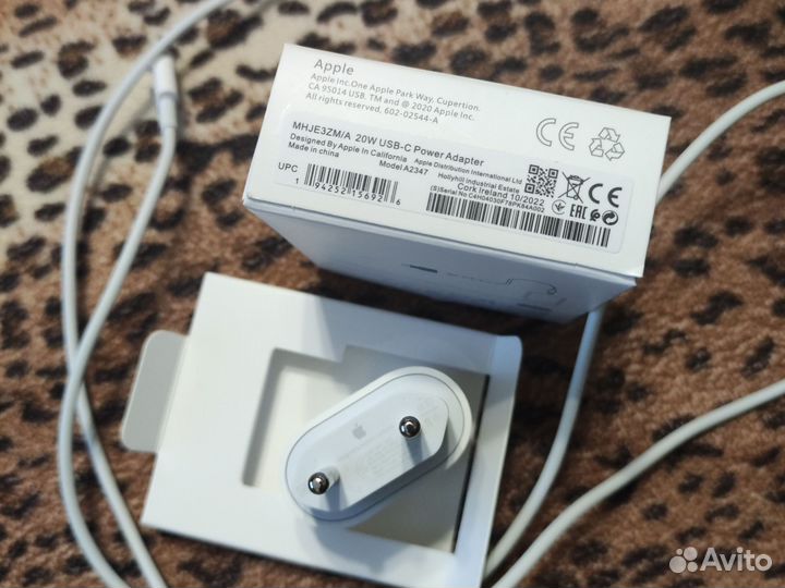 Блок питания 20w Apple адаптер USB-C/lighting