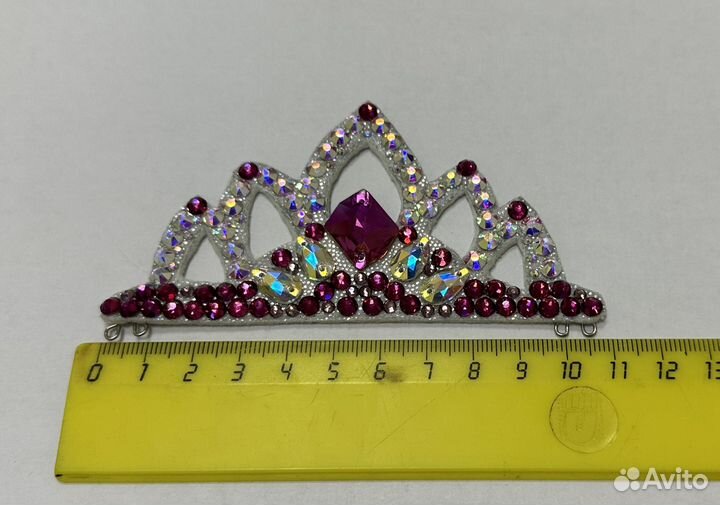 Украшение (корона) на пучек