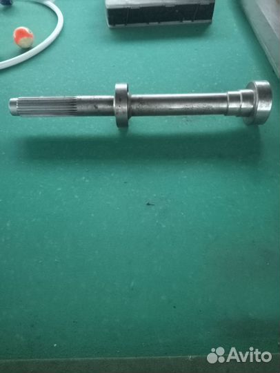 Вал сцепления т 150