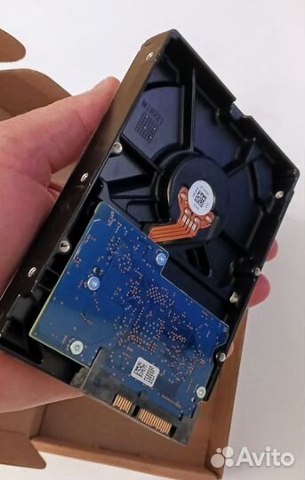 Жесткий диск Toshiba 1 тб+веб-камера в идеале