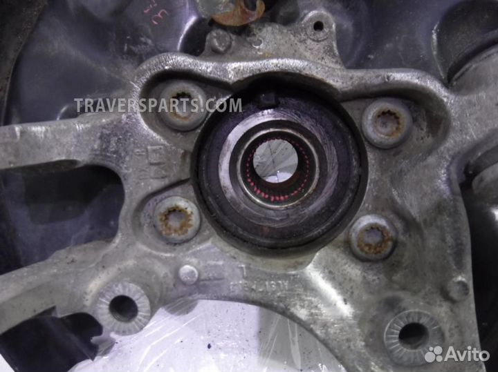 Кулак задний левый Ауди