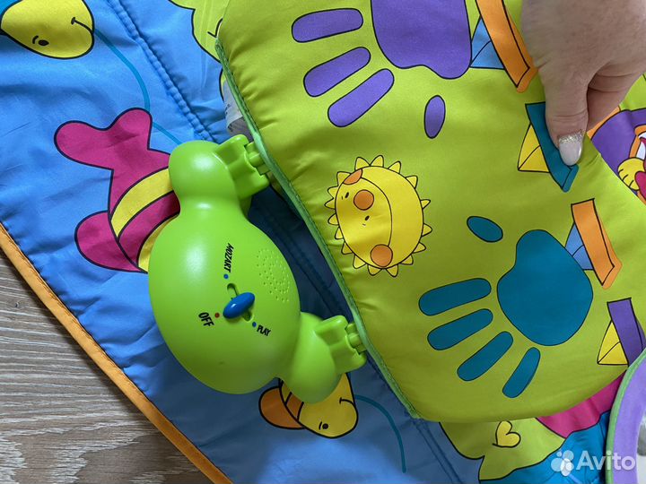 Развивающий коврик tiny love