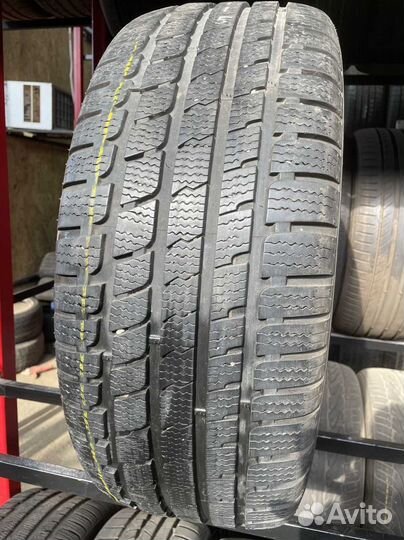 Kumho WinterCraft KW27 235/55 R17 103V