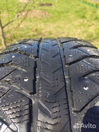 Колеса Bridgestone 245/70 R16 на дисках зима,шип