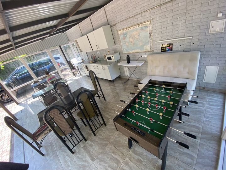 Комната 18 м² в > 9-к., 1/2 эт.