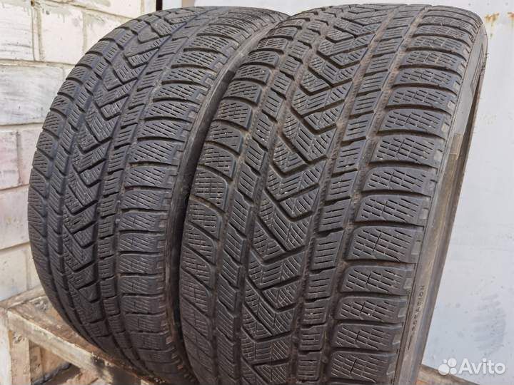 Pirelli Scorpion Winter RFT 275/40 R20 106V