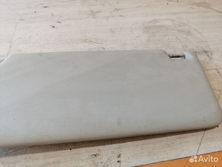 Козырек солнцезащитный Skoda Rapid Рапид ручка