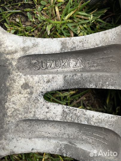 Колеса в сборе r15 зимние шипованные для suzuki