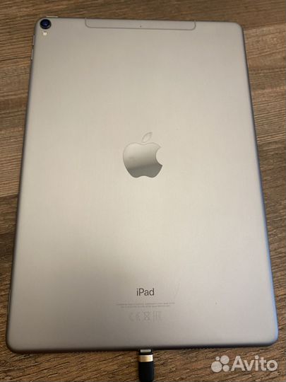 iPad pro 10.5 64G wi-fi + Cellular