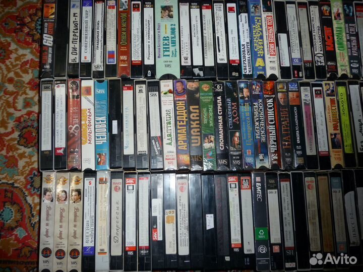 Видеокассеты VHS с фильмами разных жанров 150шт