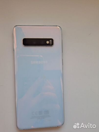 Samsung Galaxy S10, 8/128 ГБ