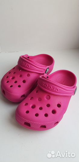 Продам сандали crocs