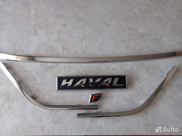 Молдинг решотки радиатора