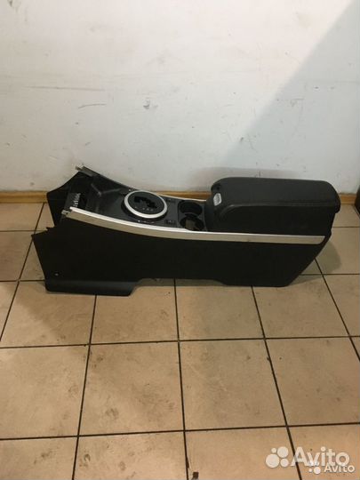 Подлокотник Mazda сх7