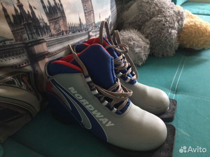 Лыжные ботинки детские 34р