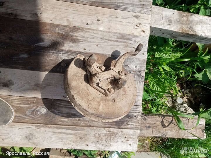 Поворотный кулак ваз классика