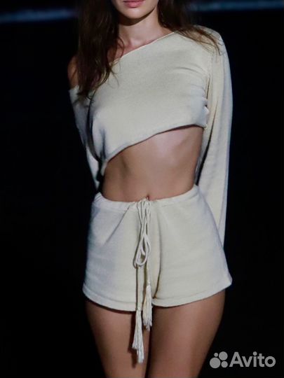 Вязанный костюм женский летний