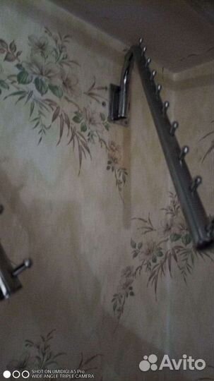 Вешалка на стену