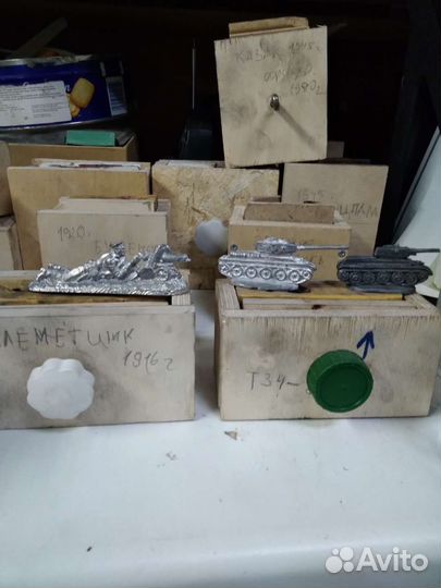 Резиновая форма для литья солдатиков