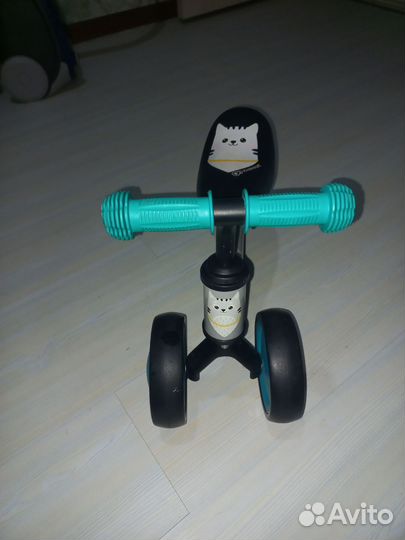Беговел для малышей Kinderkraft Cutie