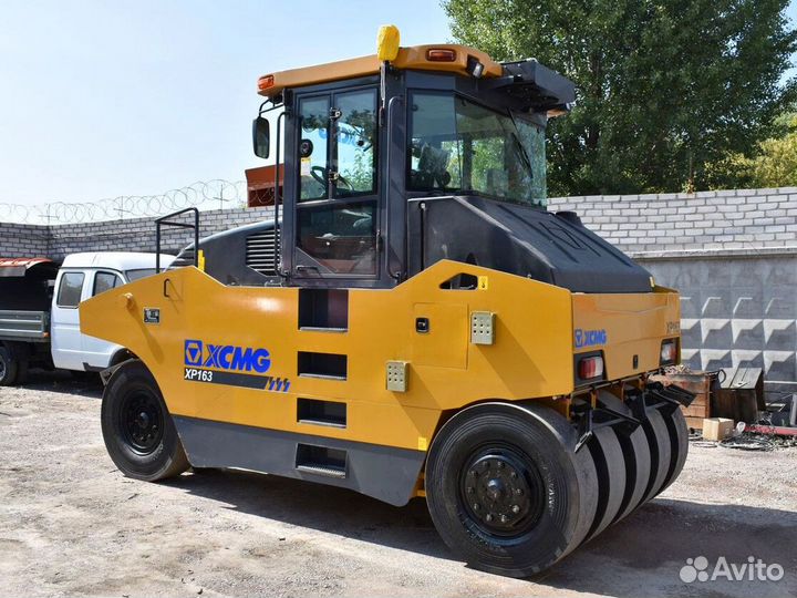 Дорожный каток XCMG XP163, 2024