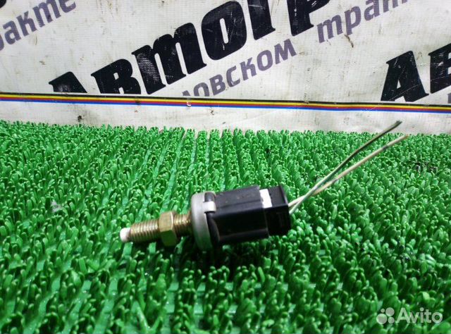 Концевик под педаль тормоза Toyota Caldina AT211