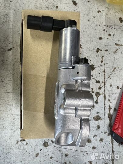 Клапан котроля потока масла 24360-3CAA2