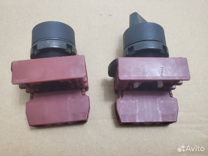 Блок контактный p9b10vn cema Ктопки Переключатели