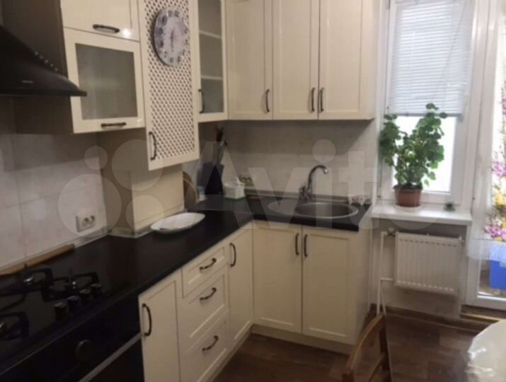 2-к. квартира, 56,3 м², 2/5 эт.