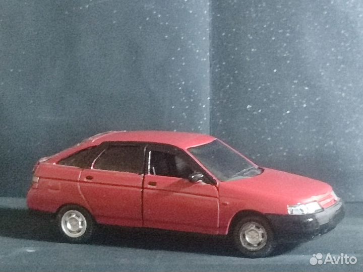 Модельки 1/36 Welly,kinsmart