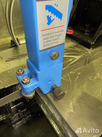 Ленточнопильный станок MetalTec BS 300 CH