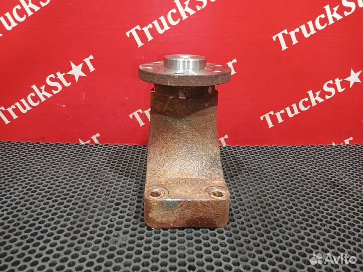 Кронштейн вискомуфты 2023г Foton Auman