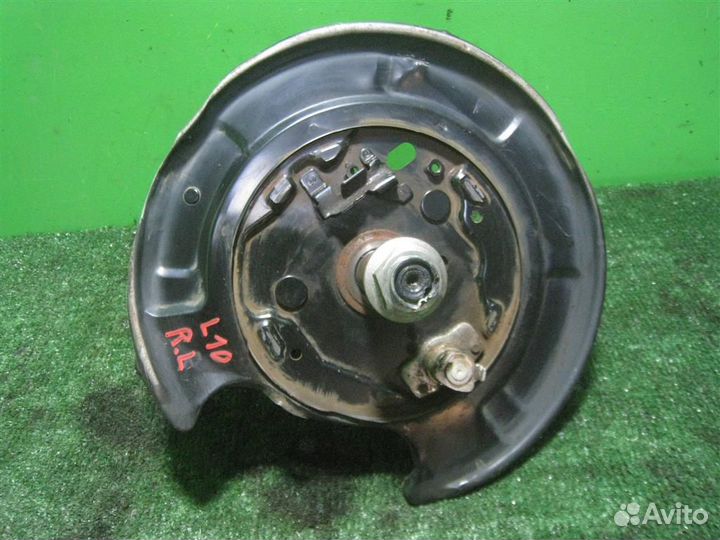 Кулак задний левый Honda FR-V (BE1) 2006