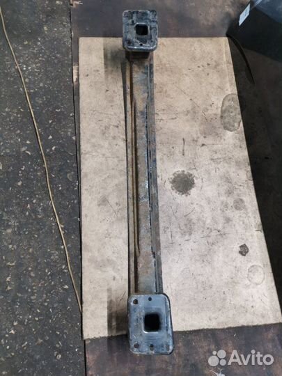 Усилитель бампеpa задний Ford Focus 3 хетчбек 1.6