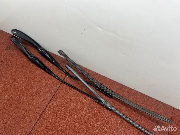 Поводок стеклоочистителя Renault Logan 2 L8 K7M812