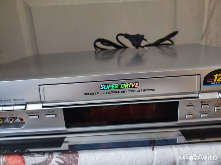 Видеомагнитофон панасоник