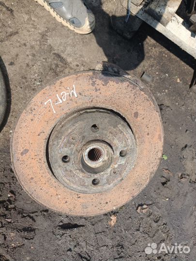 Левый поворотный кулак Renault Megane 2