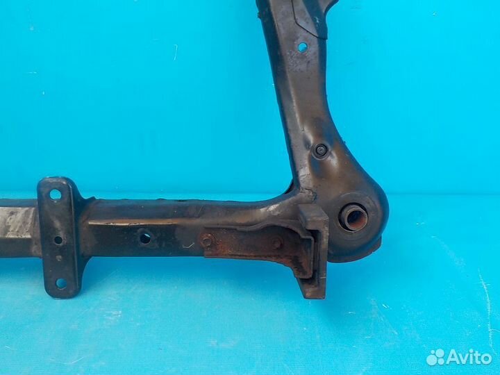 Подрамник двигателя toyota Camry V40 2006-2011