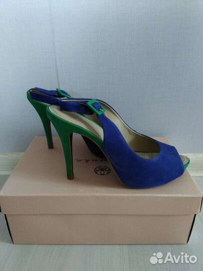 Босоножки Эконика