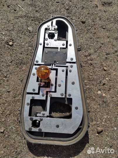 Плата заднего правого фонаря Рено Логан