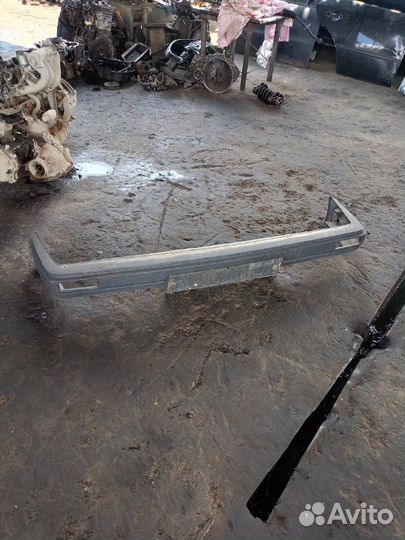 Бампер передний Volkswagen Golf MK2