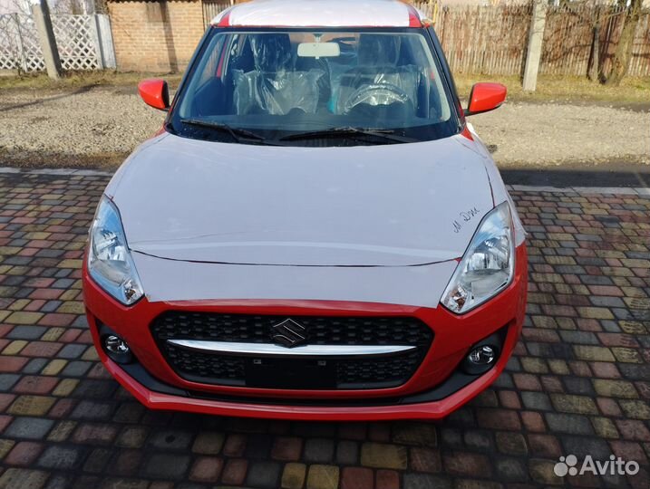 Suzuki Swift 1.2 AMT, 2022, 111 км