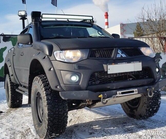 Силовые Расширители арок Mitsubishi L200 - 70 мм