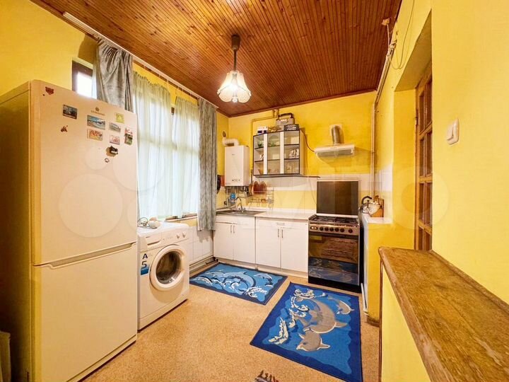 4-к. квартира, 81,6 м², 1/3 эт.