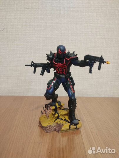 Фигурка Агент Веном