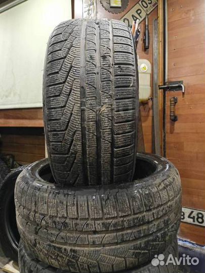 Pirelli Winter Sottozero 255/40 R20 и 285/35 R20