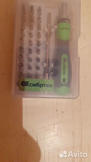 Набор бит и торцевых головок с реверсив. отверткой