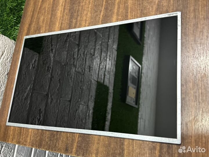 Матрица 17.3 40pin 1600x900 (полоска) дефект