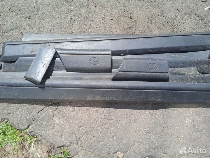 Молдинги Audi b3